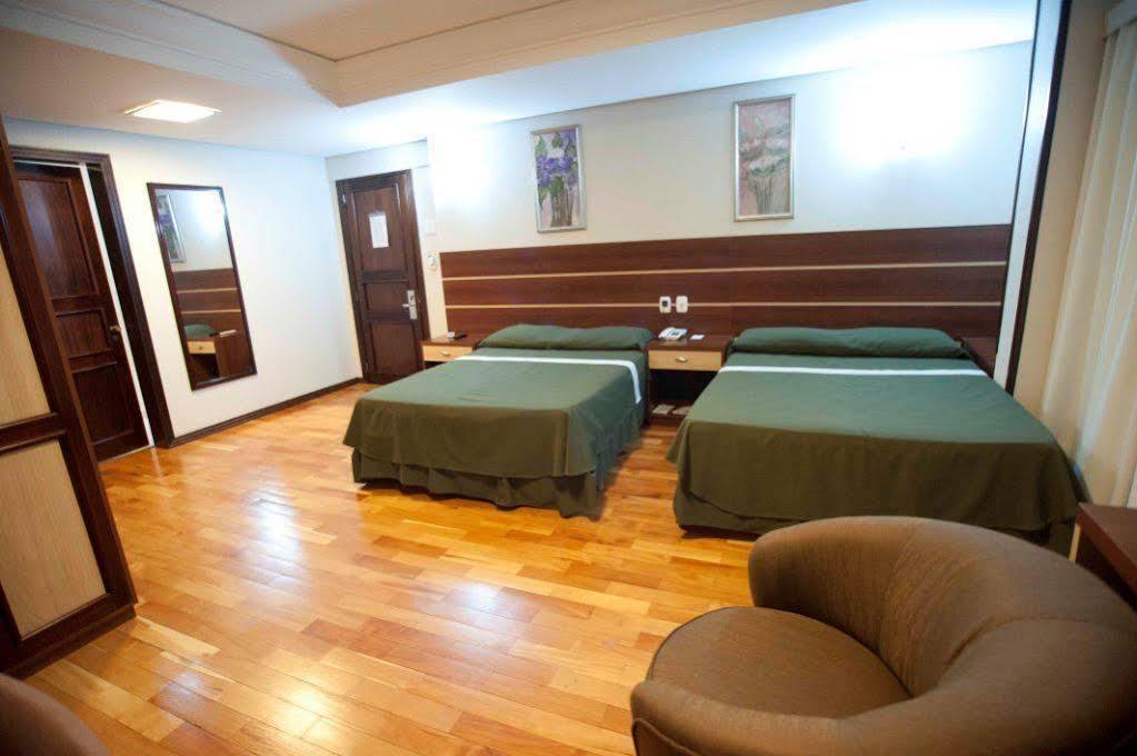 Hotel Lang Palace - Fica No Centro Da Cidade Chapecó Exterior foto
