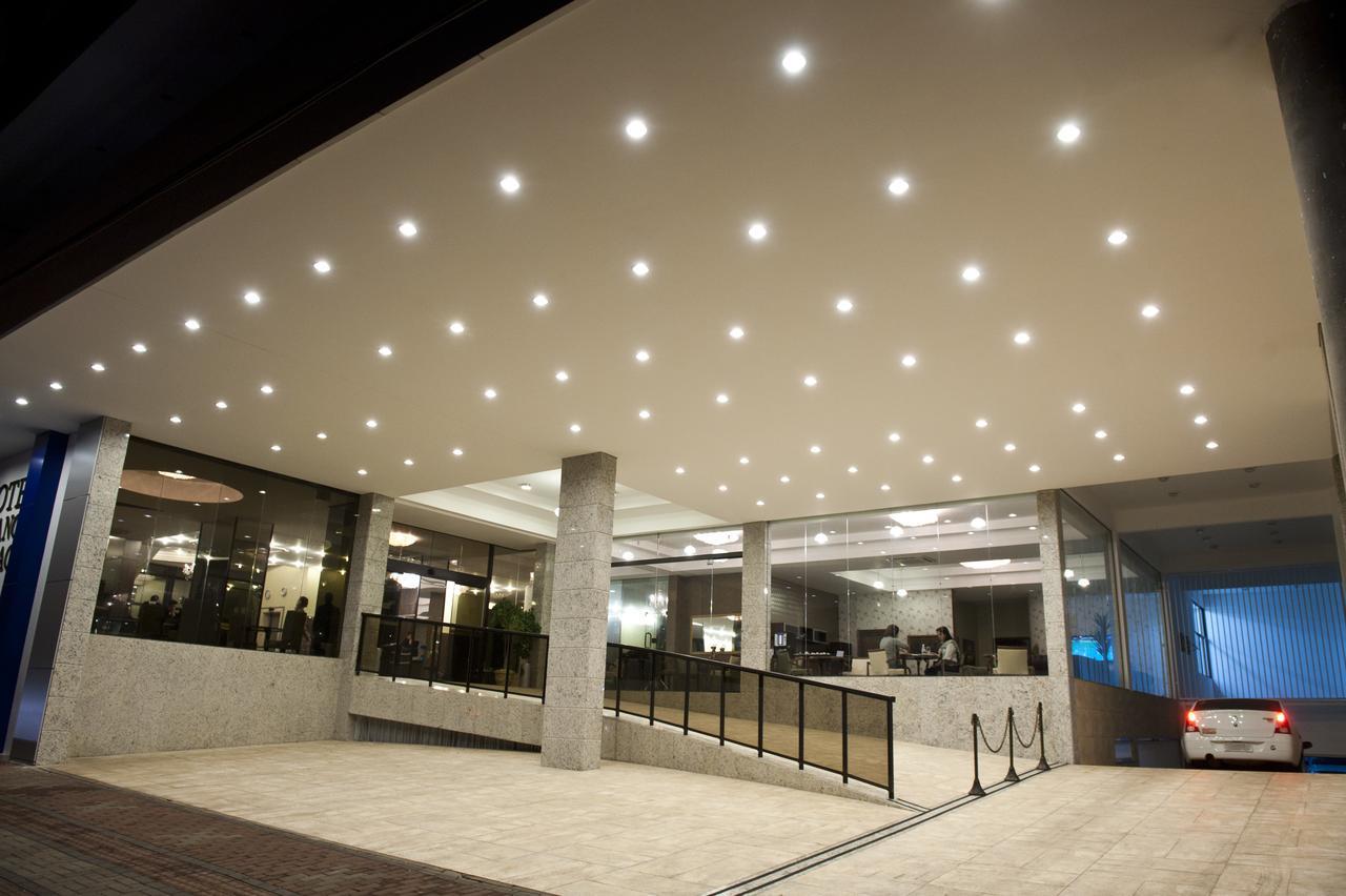 Hotel Lang Palace - Fica No Centro Da Cidade Chapecó Exterior foto